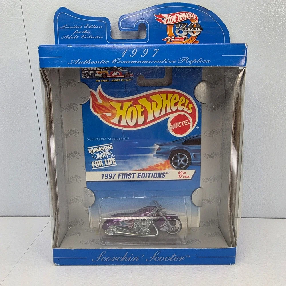Hot Wheels 1997 First Editions Scorchin Scooter Motorcycle 9 of 12 Cars‎